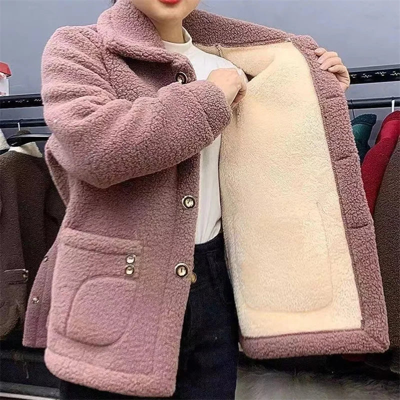 Women’s Thick Fleece Faux Fur Coat With Lapel Pockets