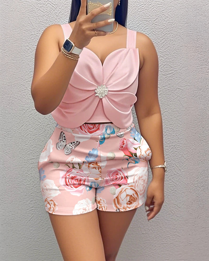 Women’s 3D Flower Crop Top And Floral Shorts Set