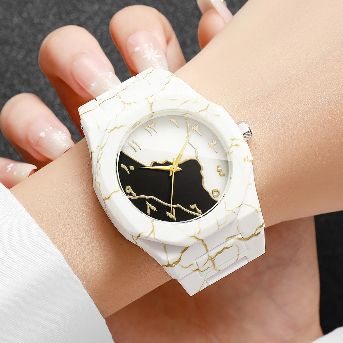 Marble Dial Fashion Quartz Watch With Plastic Strap