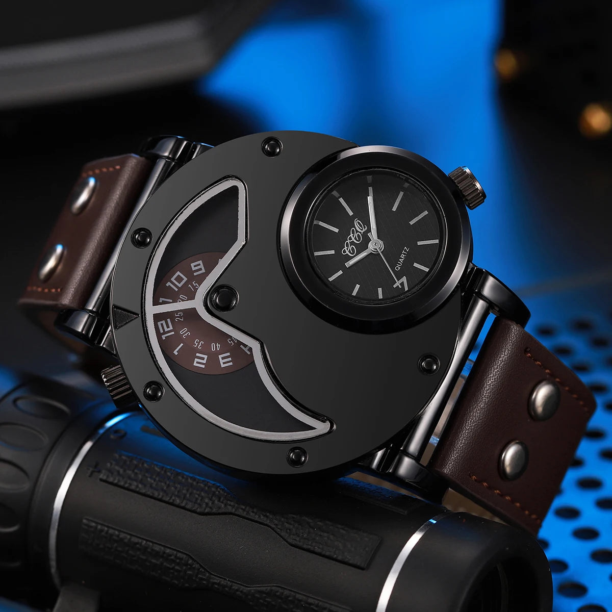 Men’s Large Dial Quartz Watch With Leather Strap