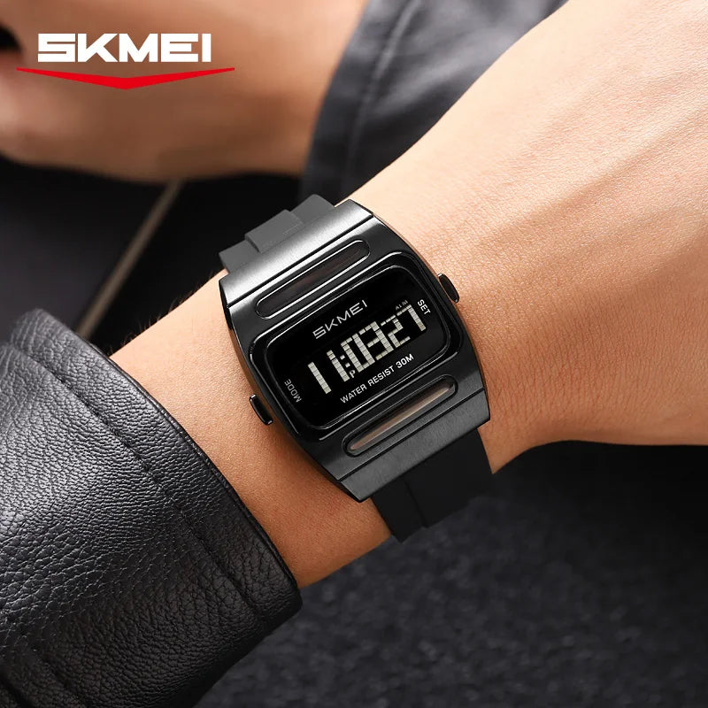 Men’s Digital Sports Watch With Alarm, Date & Backlight