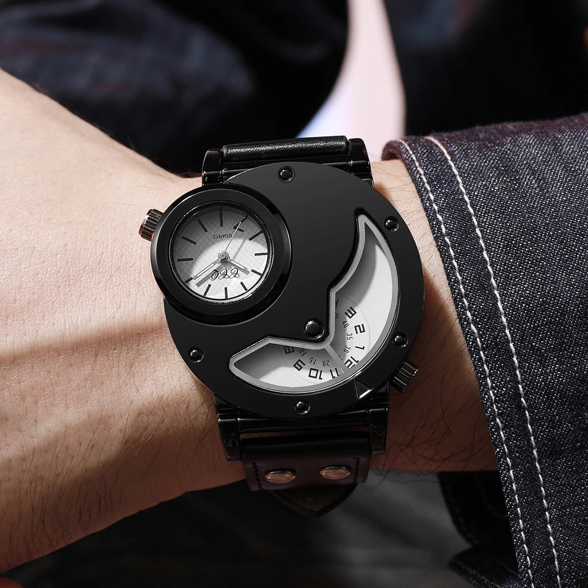 Men’s Large Dial Quartz Watch With Leather Strap
