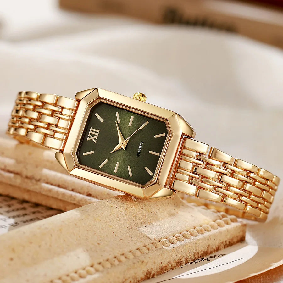 Women’s Gold Square Quartz Watch – Minimalist Bracelet