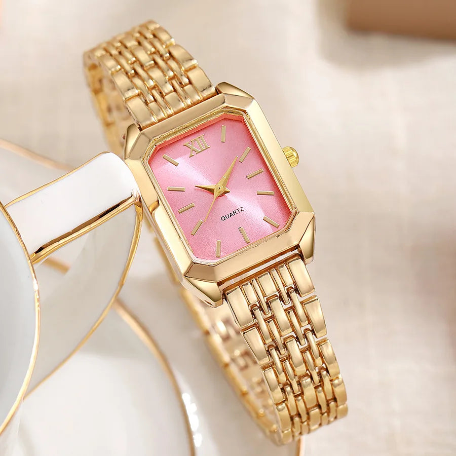 Women’s Gold Square Quartz Watch – Minimalist Bracelet