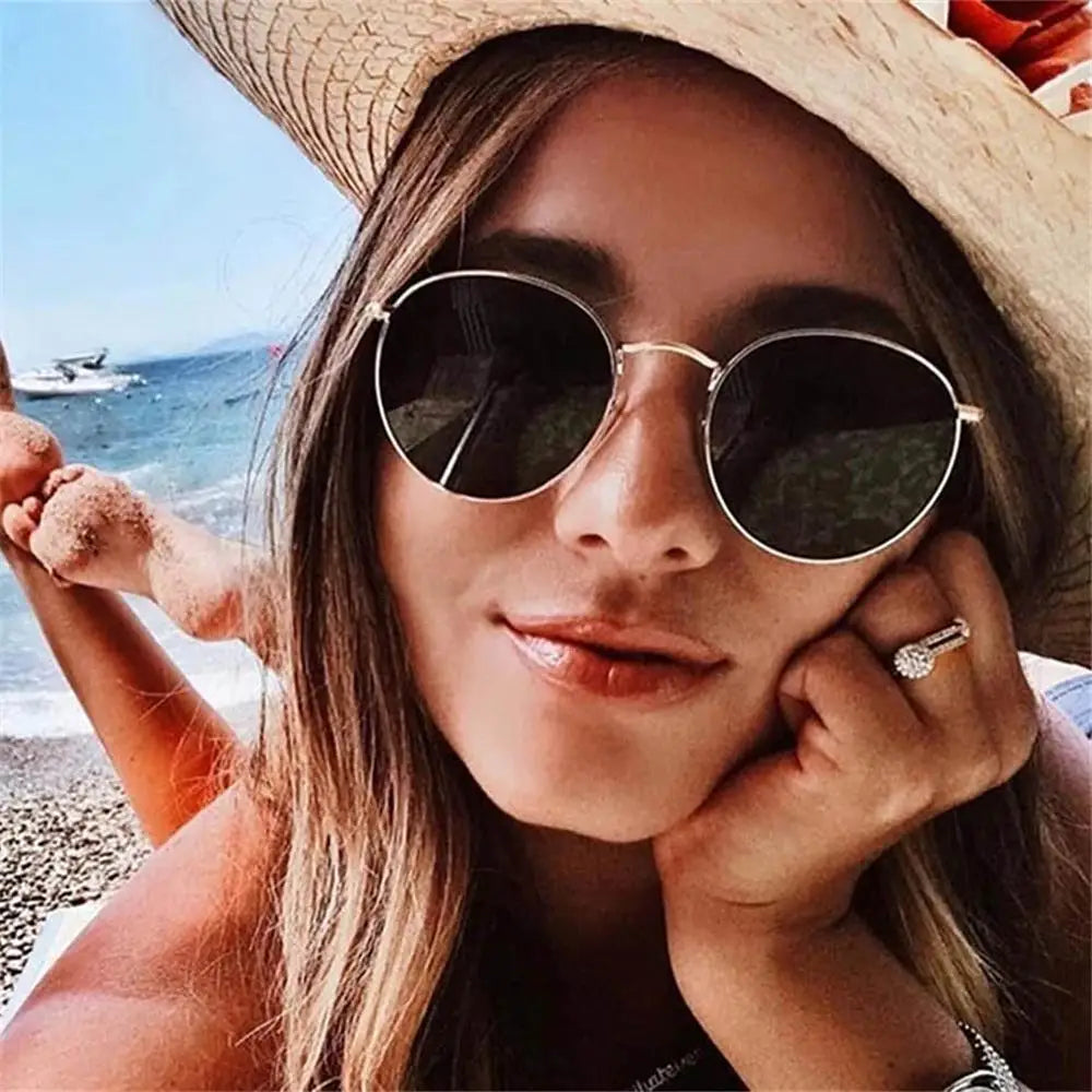 Vintage Round Metal Sunglasses With UV400 Protection