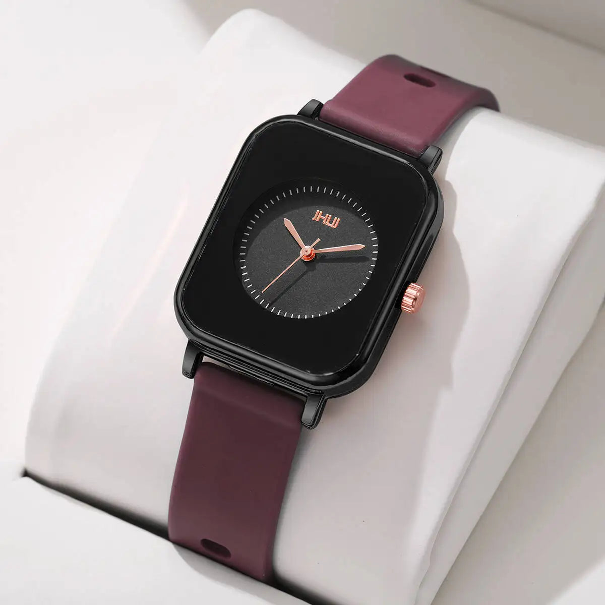 Red Without Box Color Women’s Rectangle Quartz Watch With Silicone Strap