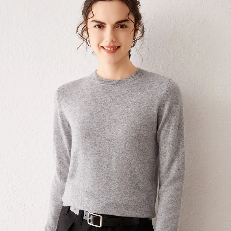 light gray Color Women’s Cashmere Knit Sweater Crew Neck Long Sleeve