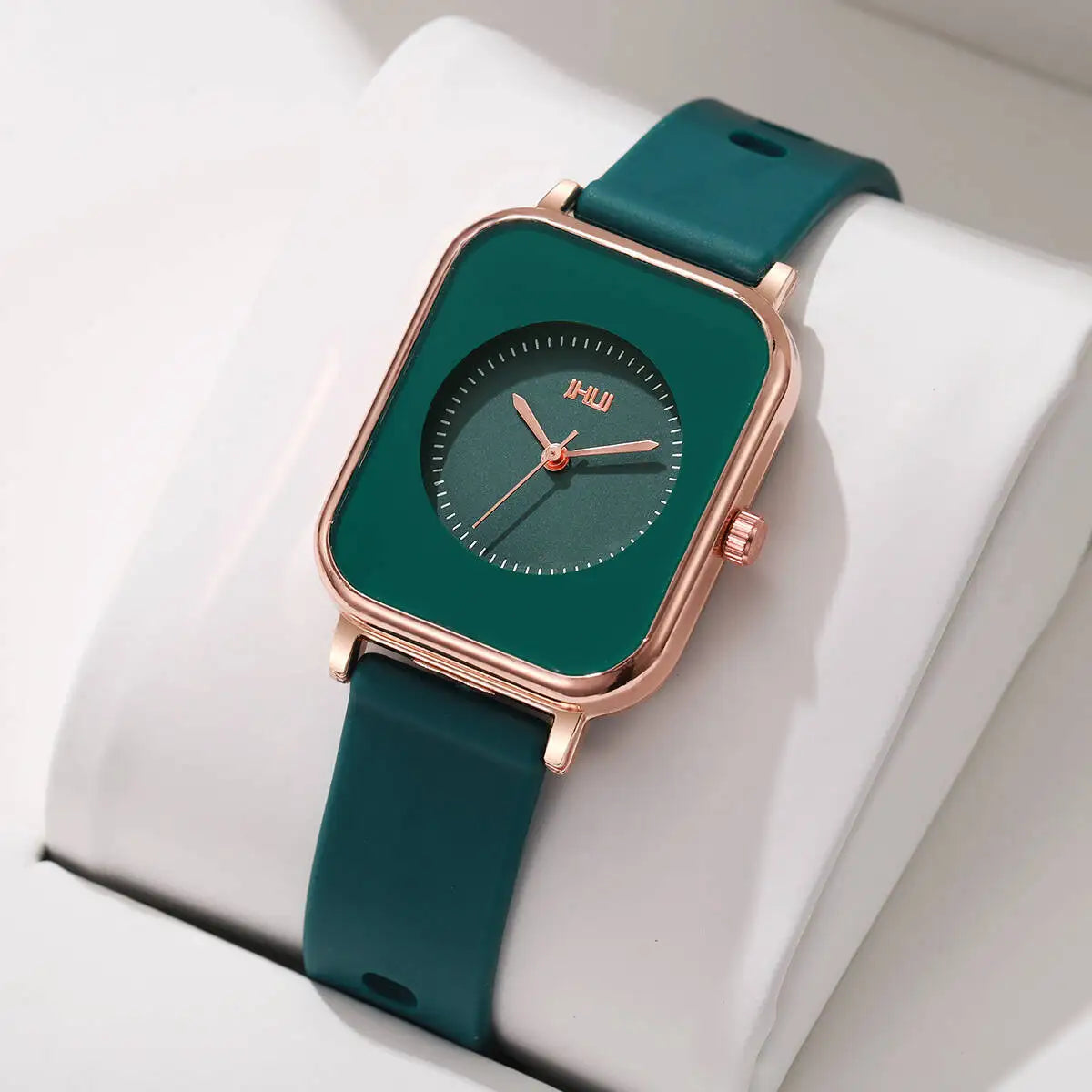 Green Without Box Color Women’s Rectangle Quartz Watch With Silicone Strap